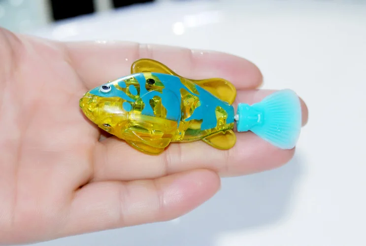 5Pcs Swimming Robot Fish with LED Light